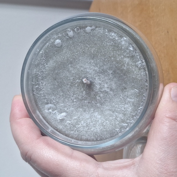 Williamsburg Bayberry Large Jar 22z Yankee Candle - Picture 3 of 4